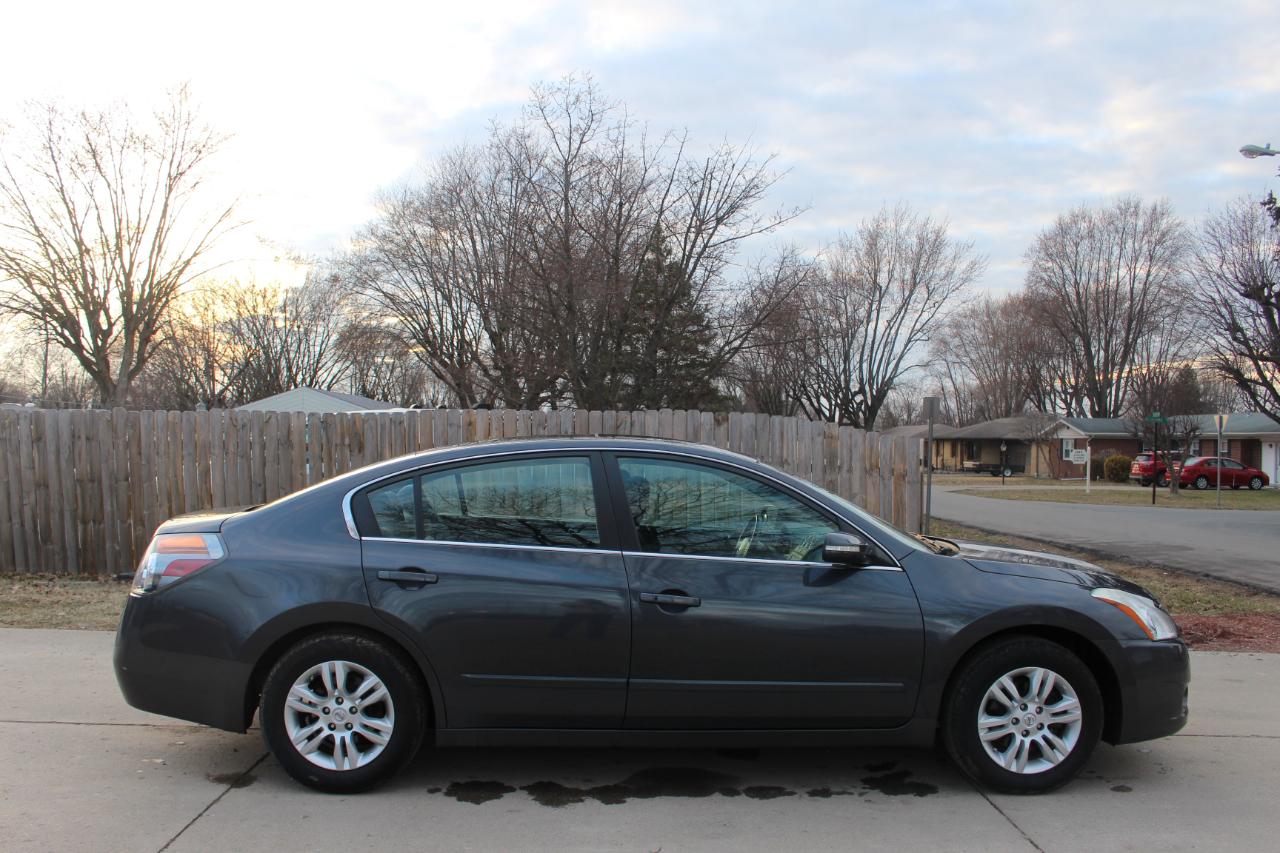 Nissan Altima 2.5 S 2012