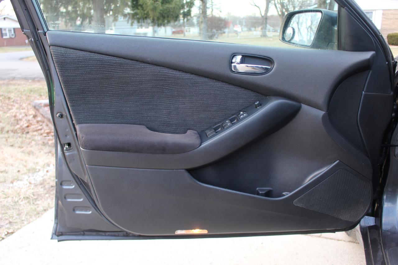 Nissan Altima 2.5 S 2012