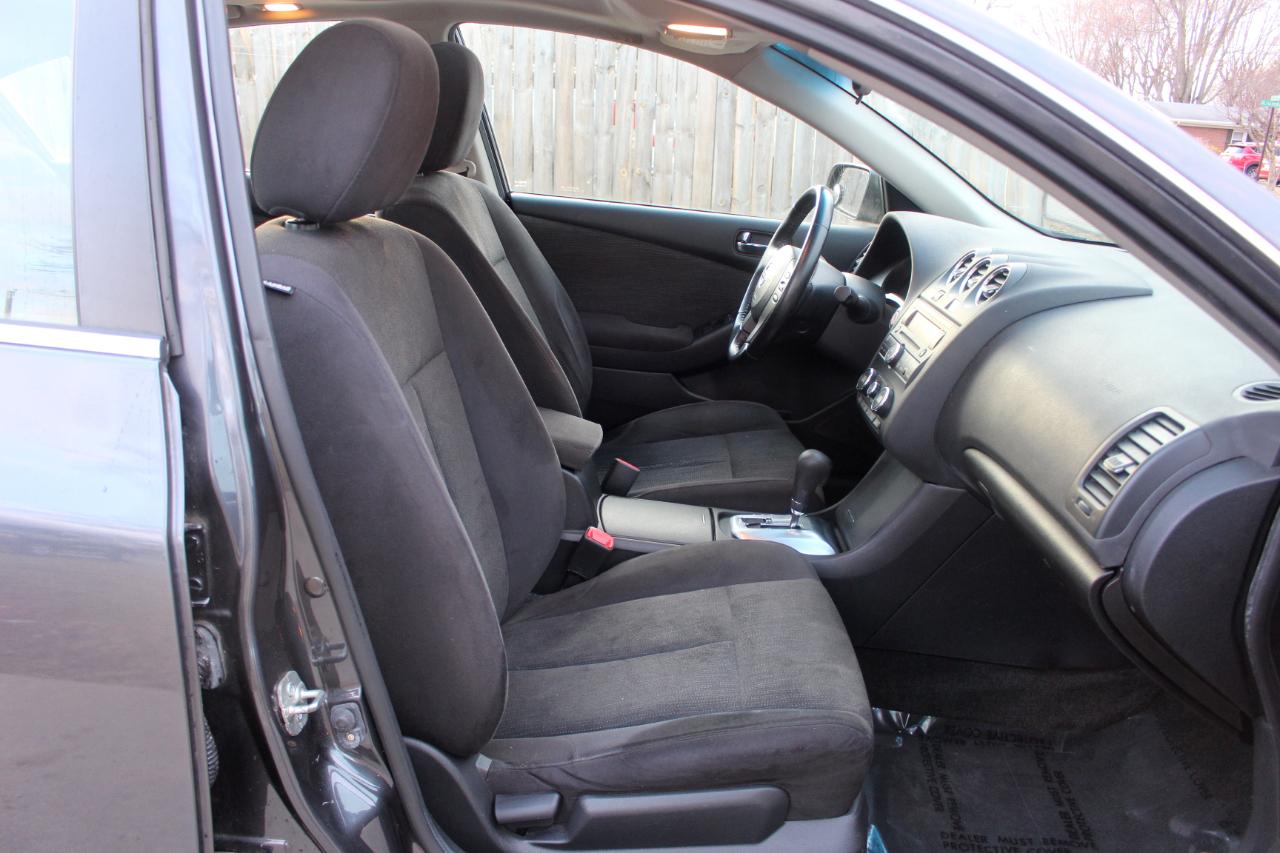 Nissan Altima 2.5 S 2012