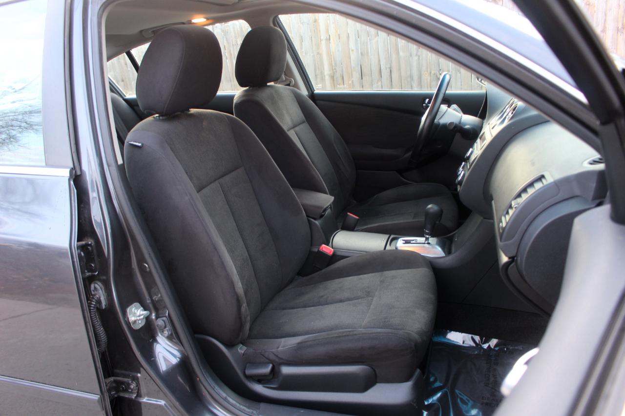 Nissan Altima 2.5 S 2012