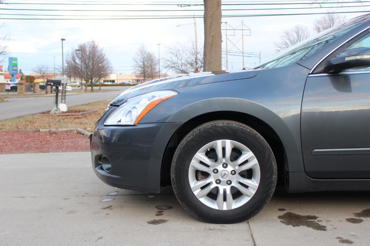 Nissan Altima 2.5 S 2012