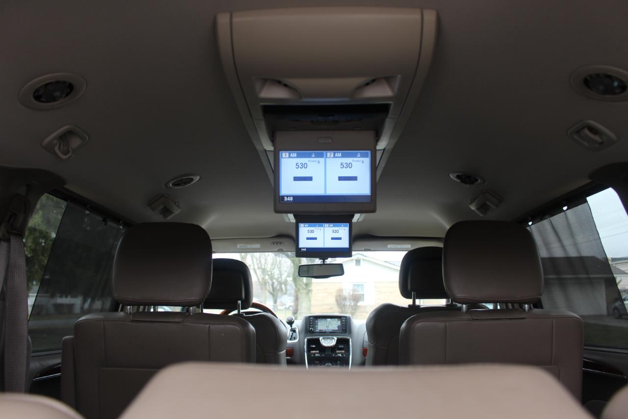 Chrysler Town & Country Limited 2013