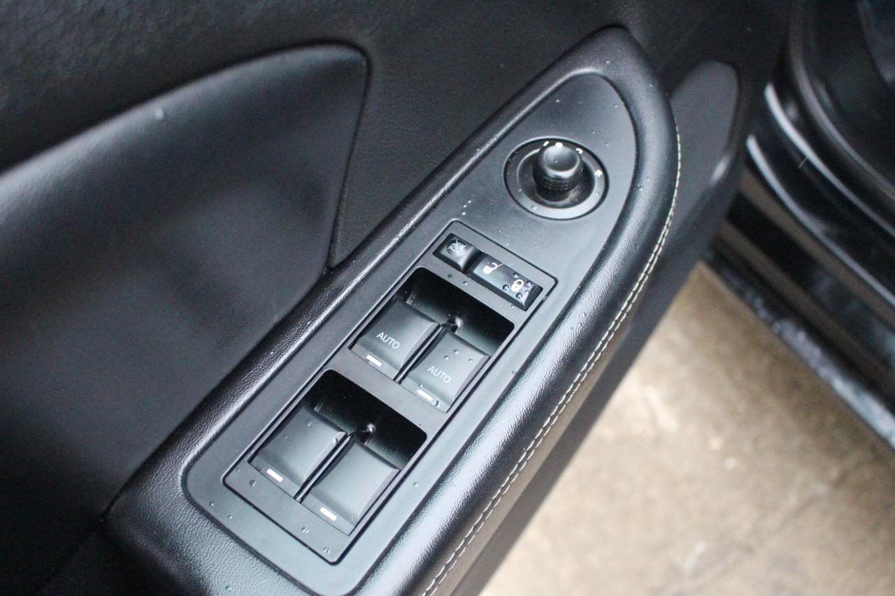 Chrysler 200 Limited 2013