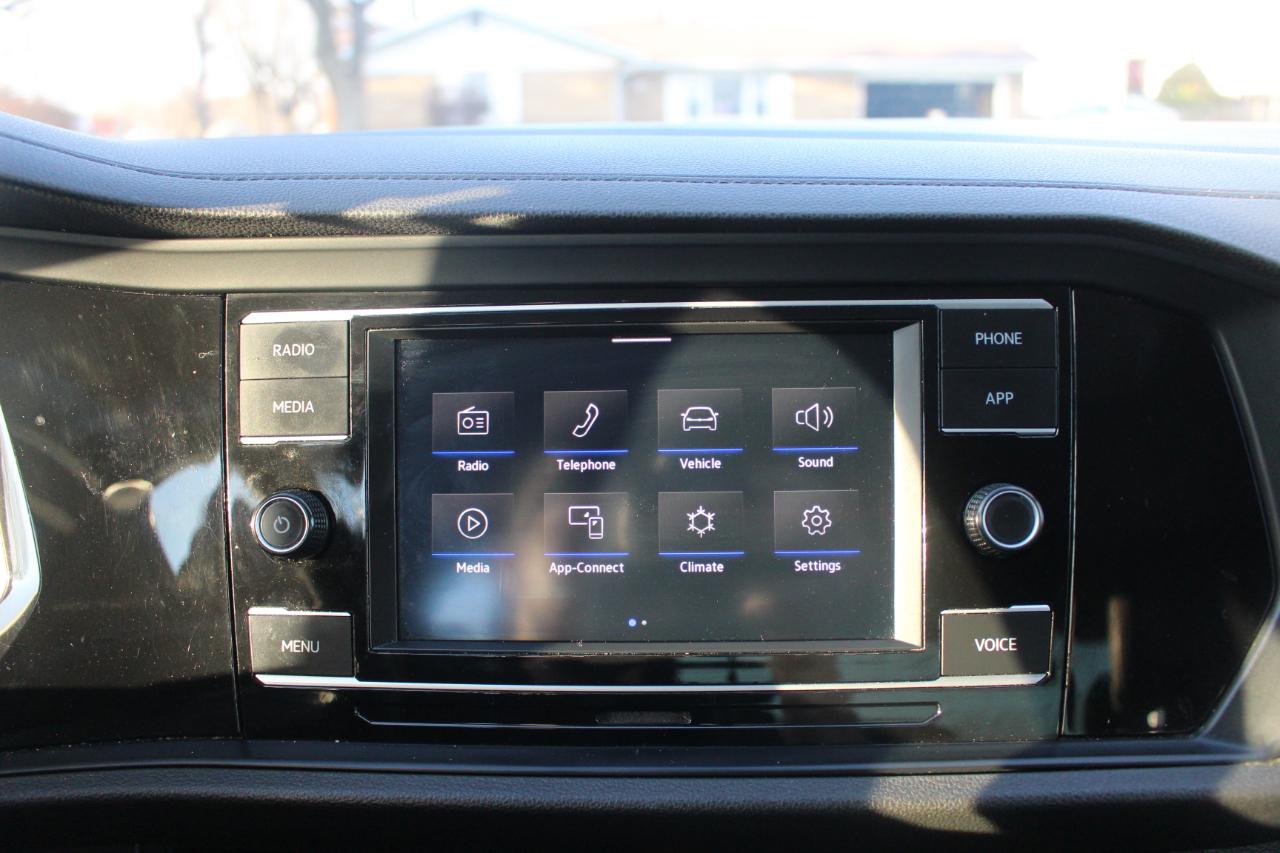 Volkswagen Jetta 1.4T S 8A 2021