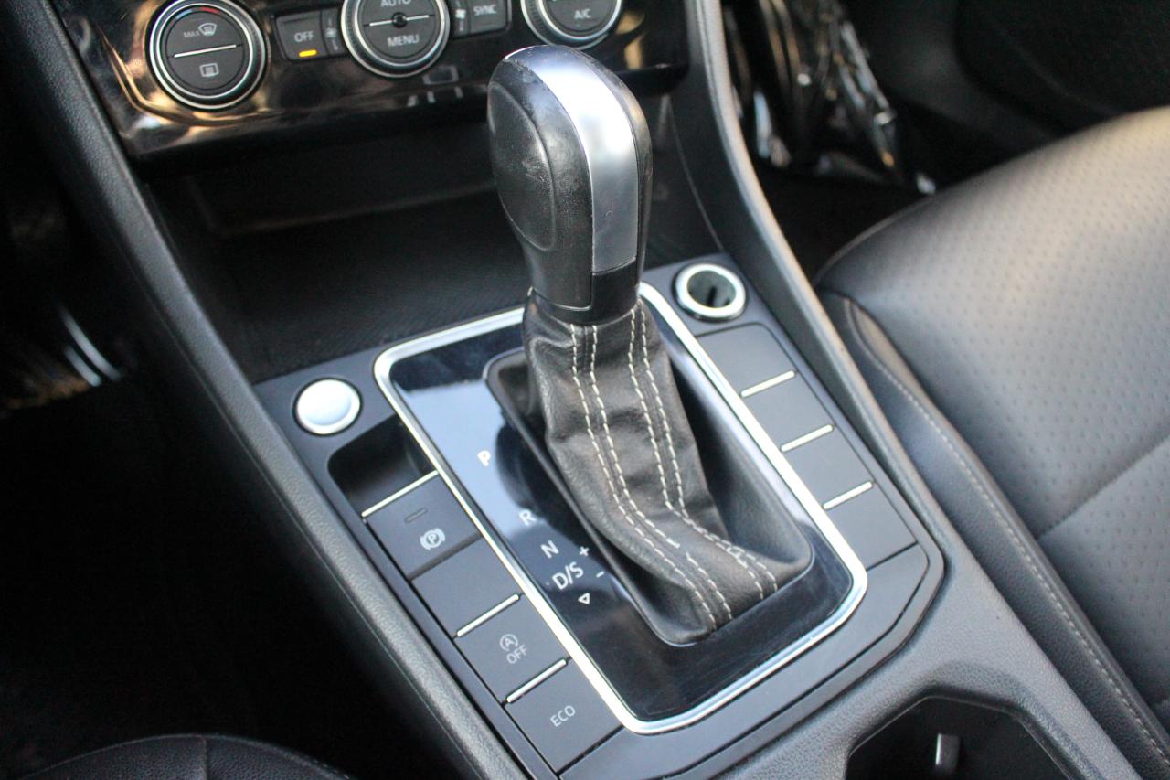 Volkswagen Jetta 1.4T S 8A 2021