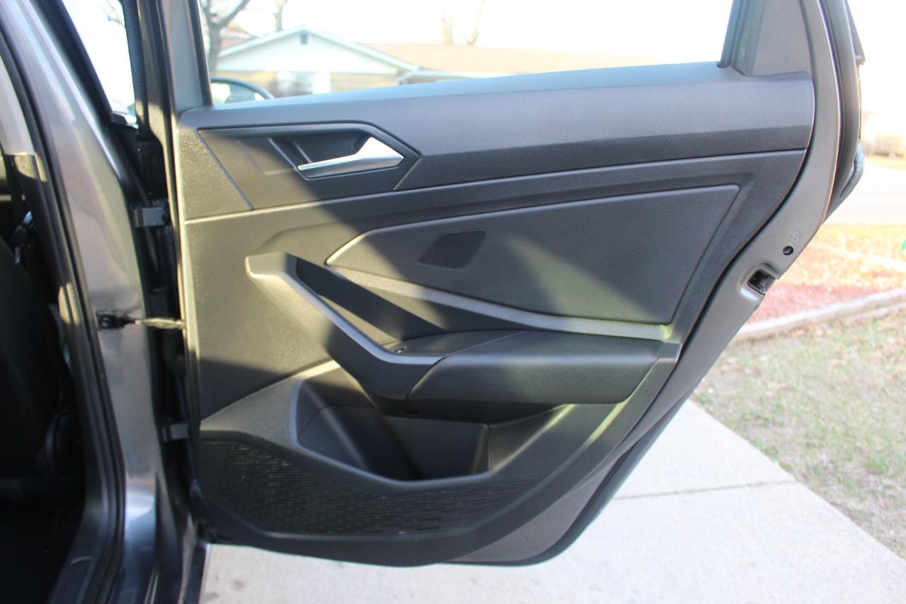 Volkswagen Jetta 1.4T S 8A 2021