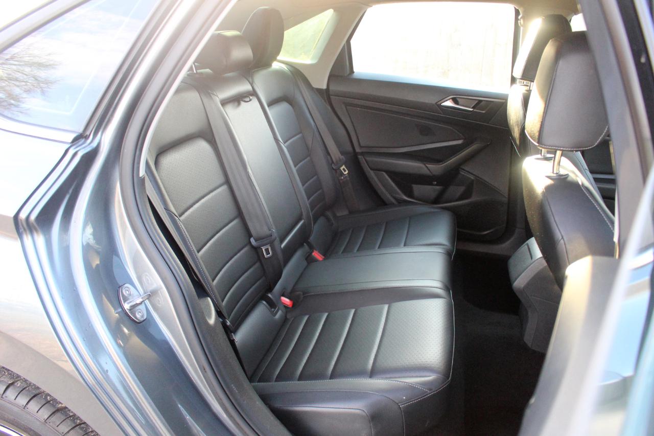 Volkswagen Jetta 1.4T S 8A 2021