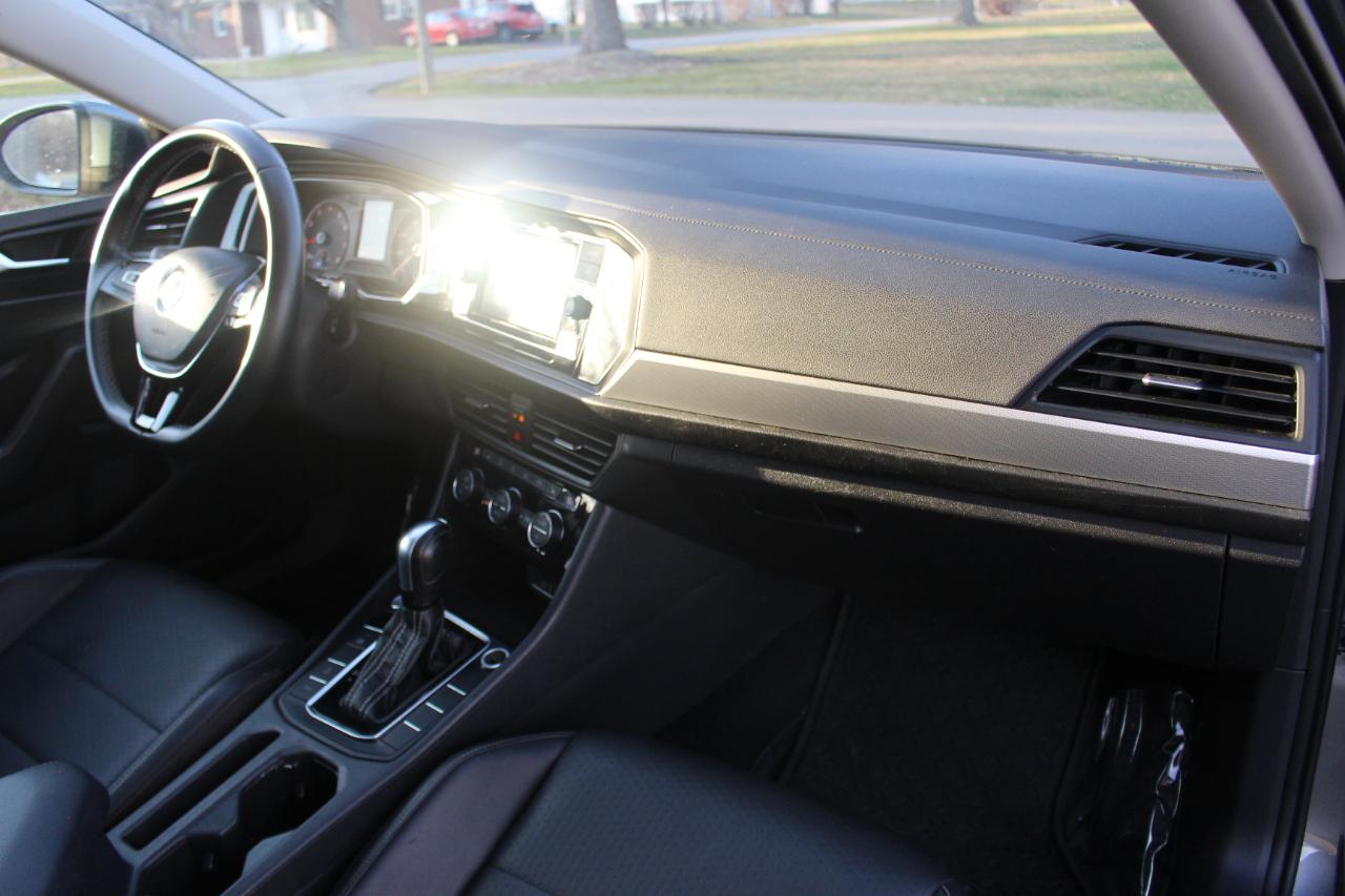 Volkswagen Jetta 1.4T S 8A 2021