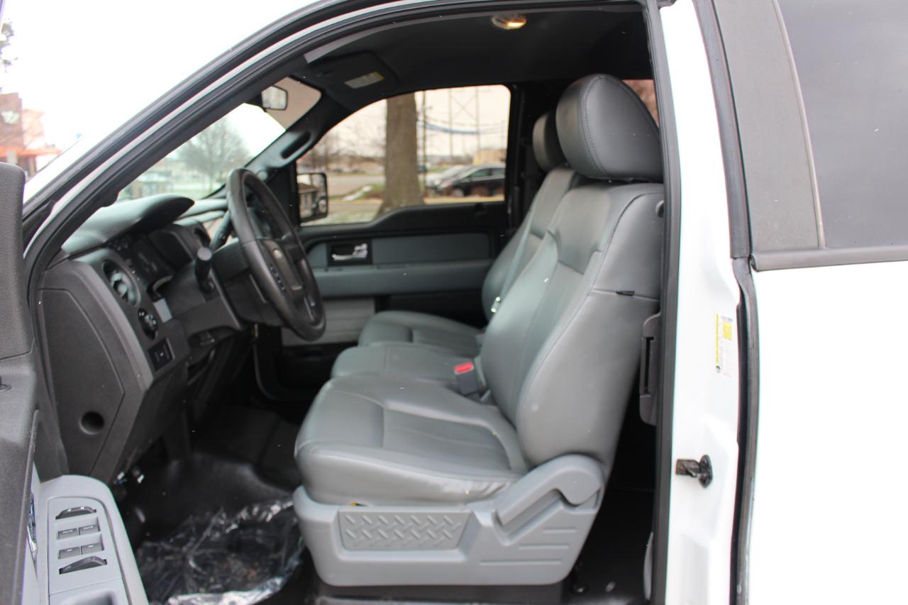 Ford F-150 XL SuperCab 8-ft. Bed 4WD 2012