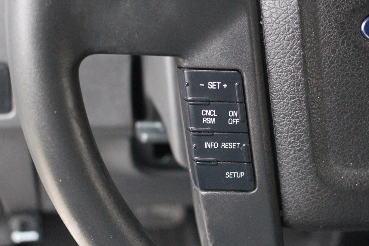 Ford F-150 XL SuperCab 8-ft. Bed 4WD 2012