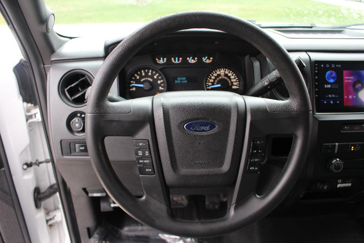 Ford F-150 XL SuperCab 8-ft. Bed 4WD 2012