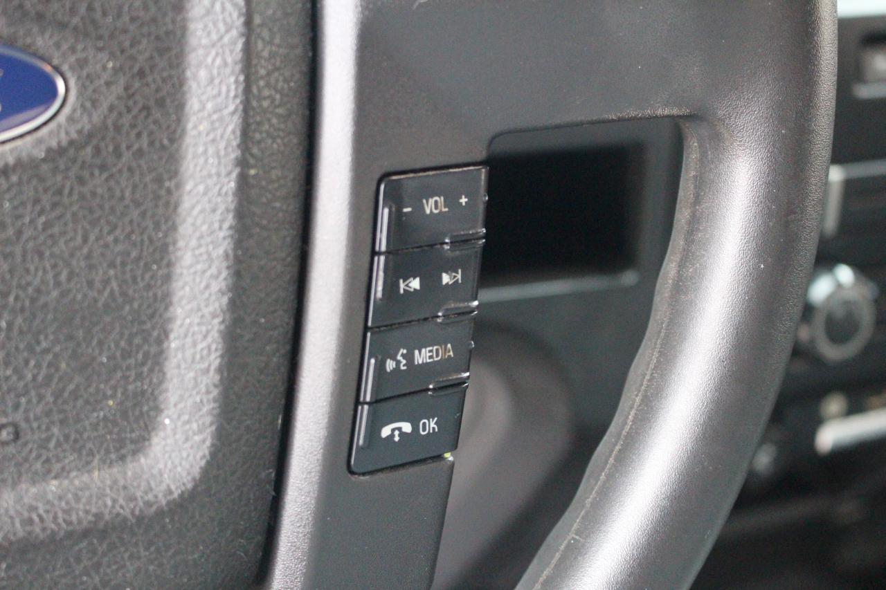 Ford F-150 XL SuperCab 8-ft. Bed 4WD 2012