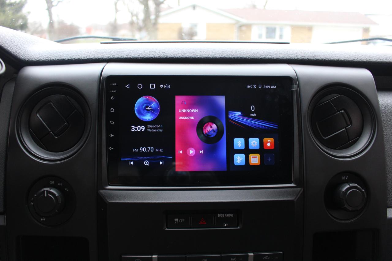 Ford F-150 XL SuperCab 8-ft. Bed 4WD 2012