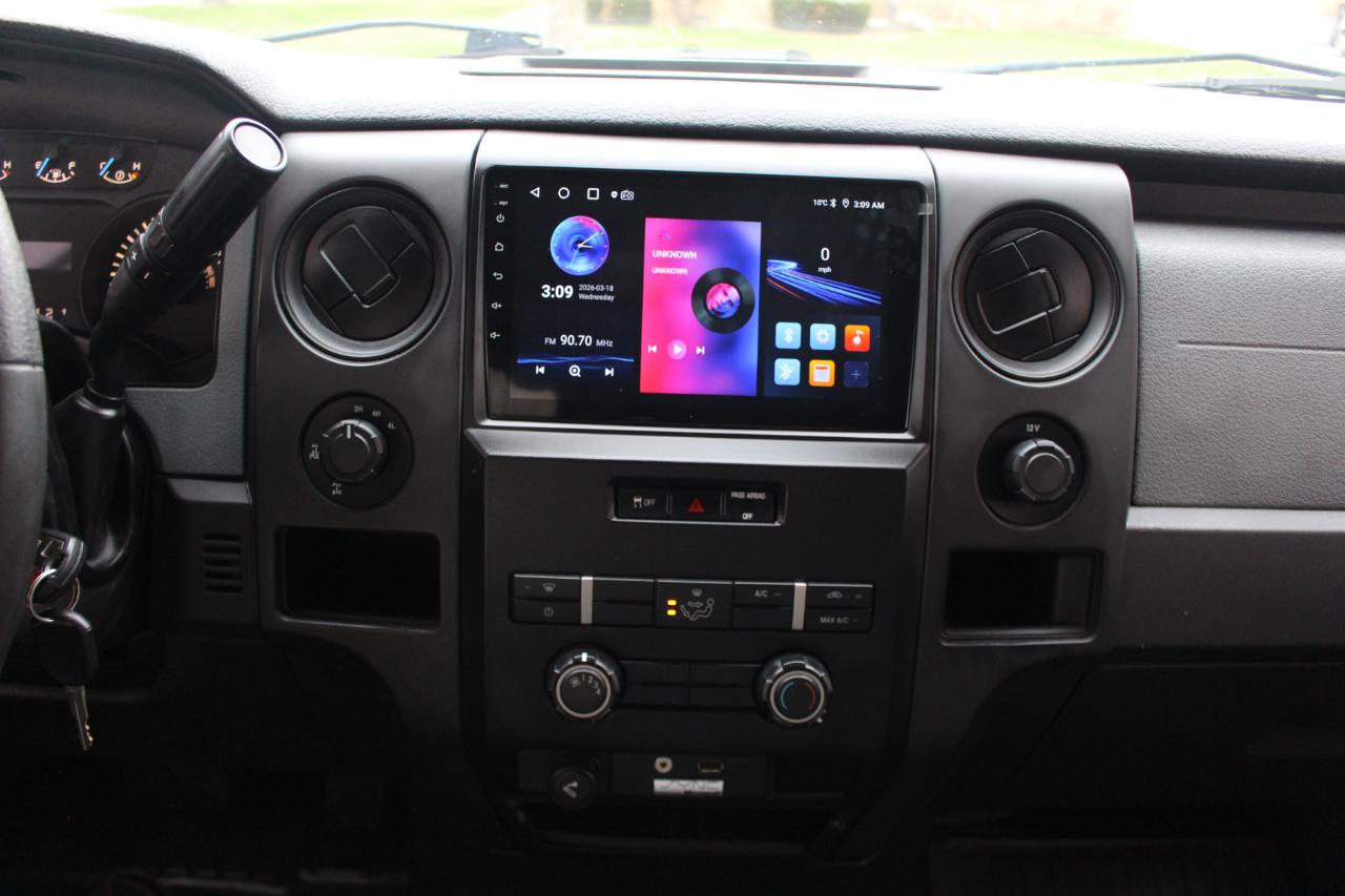 Ford F-150 XL SuperCab 8-ft. Bed 4WD 2012