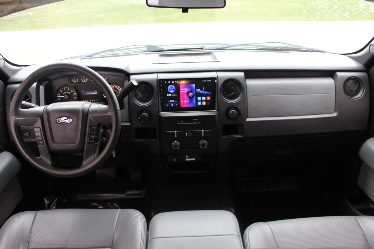 Ford F-150 XL SuperCab 8-ft. Bed 4WD 2012