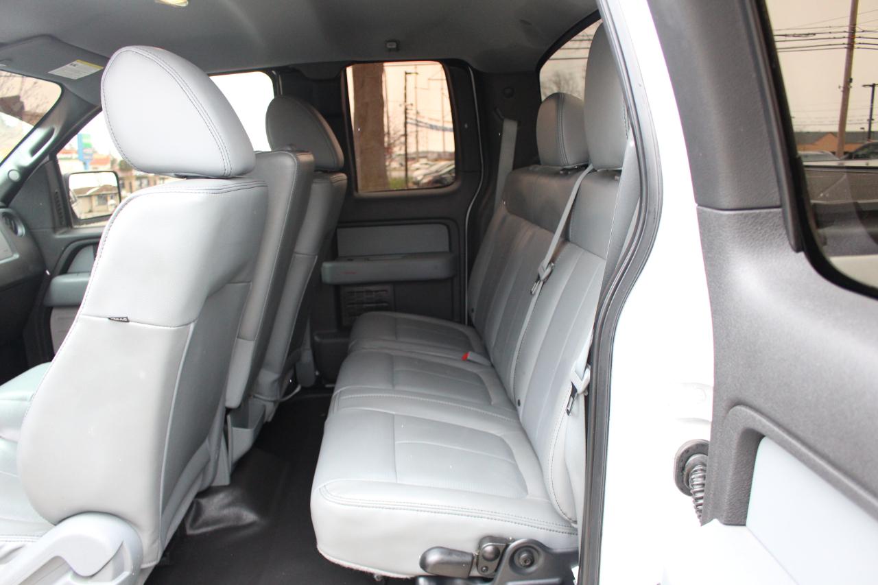 Ford F-150 XL SuperCab 8-ft. Bed 4WD 2012