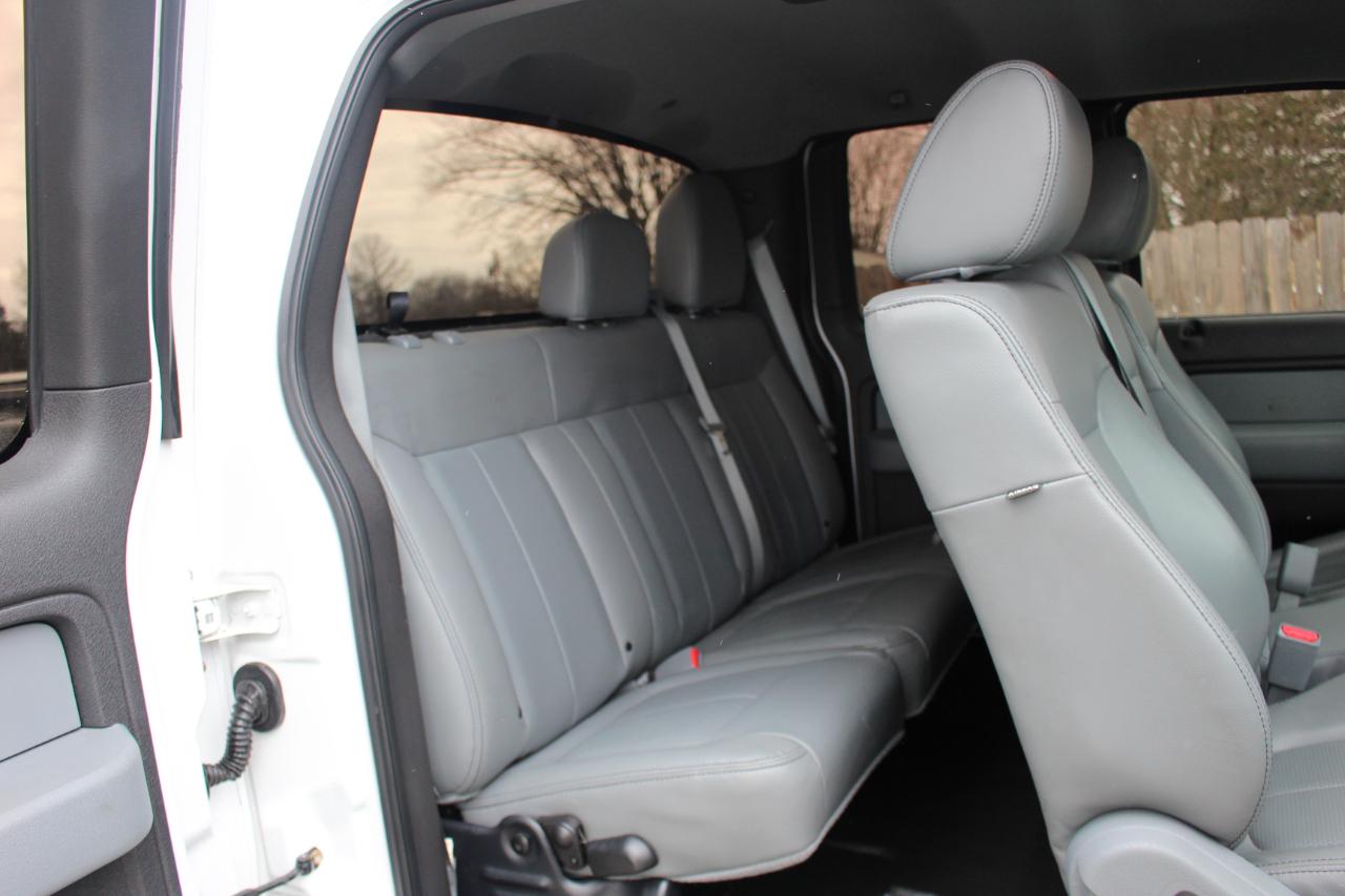 Ford F-150 XL SuperCab 8-ft. Bed 4WD 2012