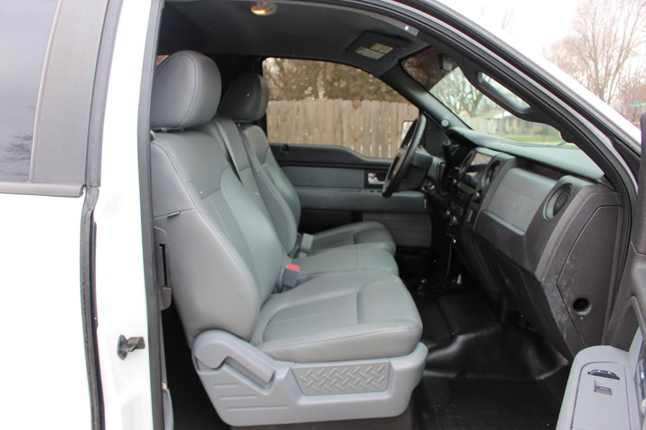 Ford F-150 XL SuperCab 8-ft. Bed 4WD 2012