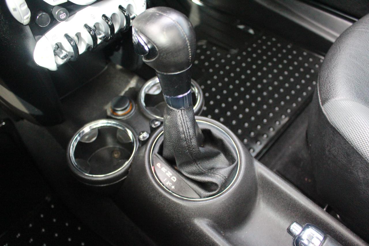 MINI Cooper Base 2010