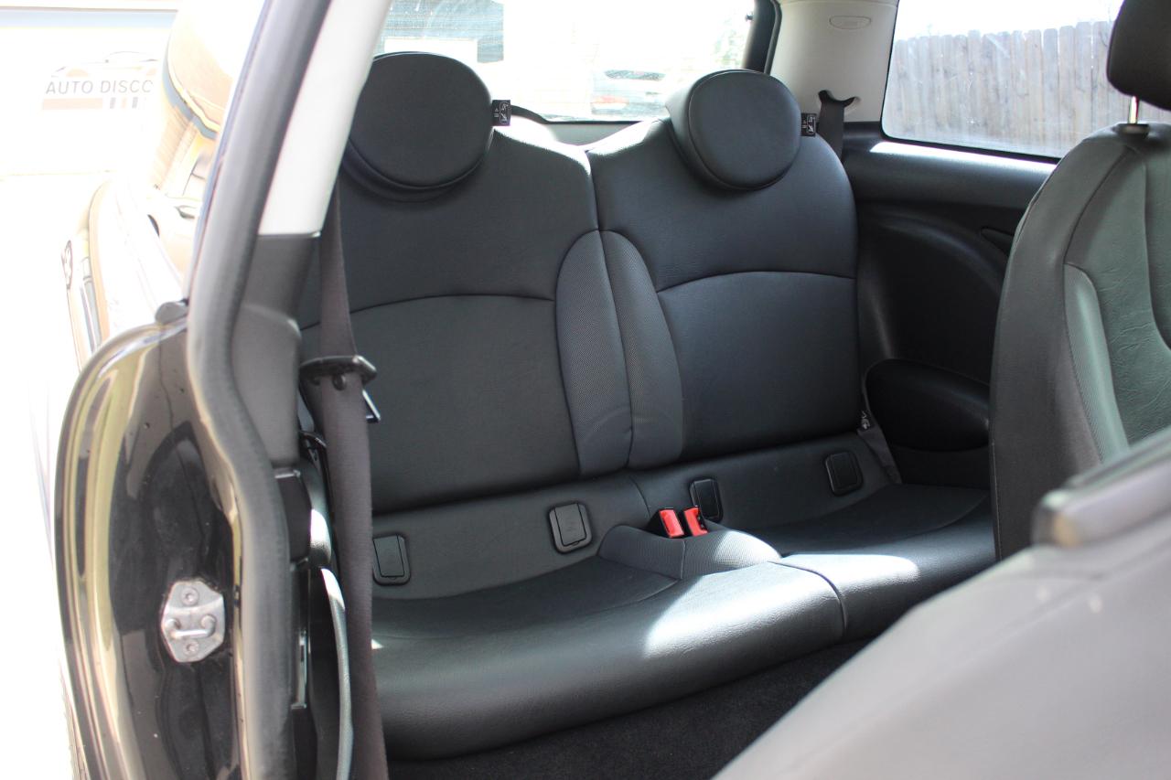 MINI Cooper Base 2010