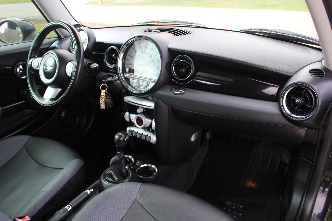 MINI Cooper Base 2010