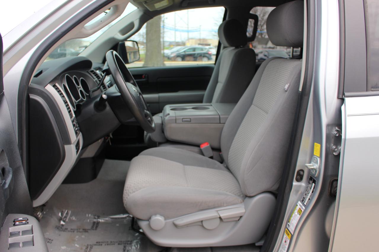 Toyota Tundra Tundra-Grade Double Cab 4.6L 4WD 2010