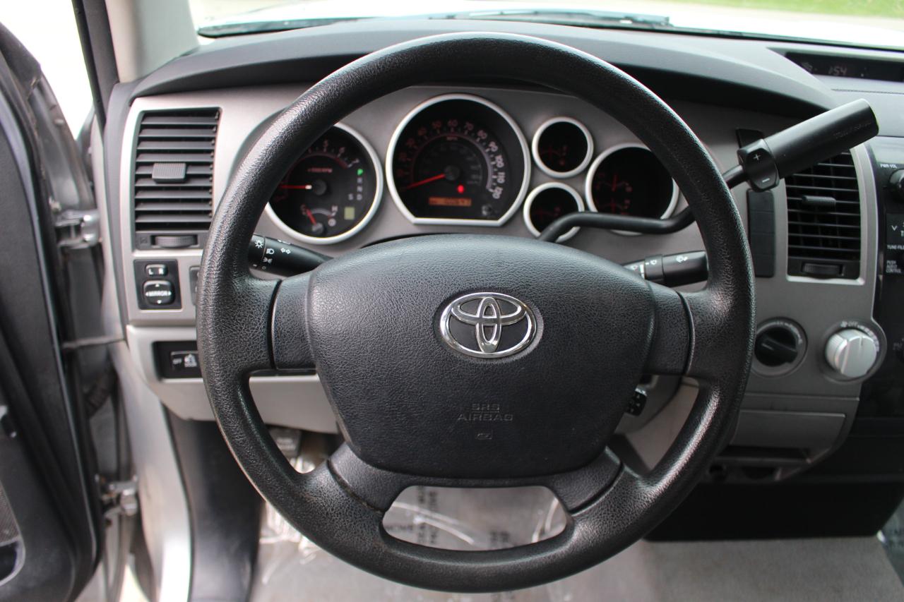 Toyota Tundra Tundra-Grade Double Cab 4.6L 4WD 2010