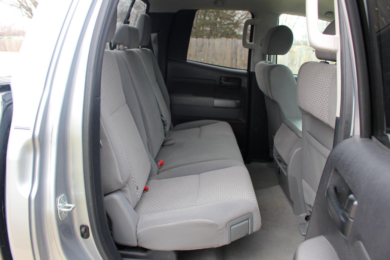 Toyota Tundra Tundra-Grade Double Cab 4.6L 4WD 2010