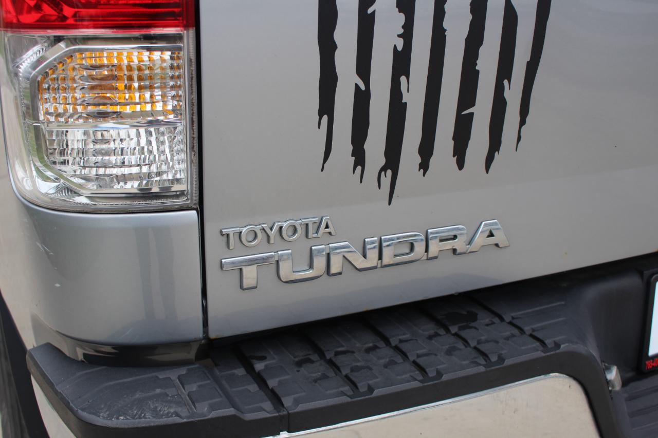 Toyota Tundra Tundra-Grade Double Cab 4.6L 4WD 2010