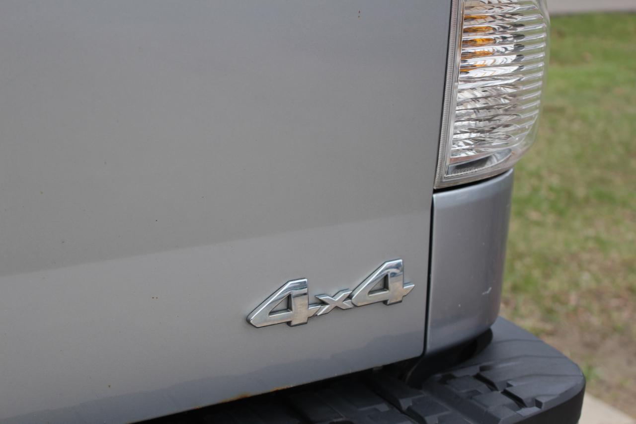 Toyota Tundra Tundra-Grade Double Cab 4.6L 4WD 2010