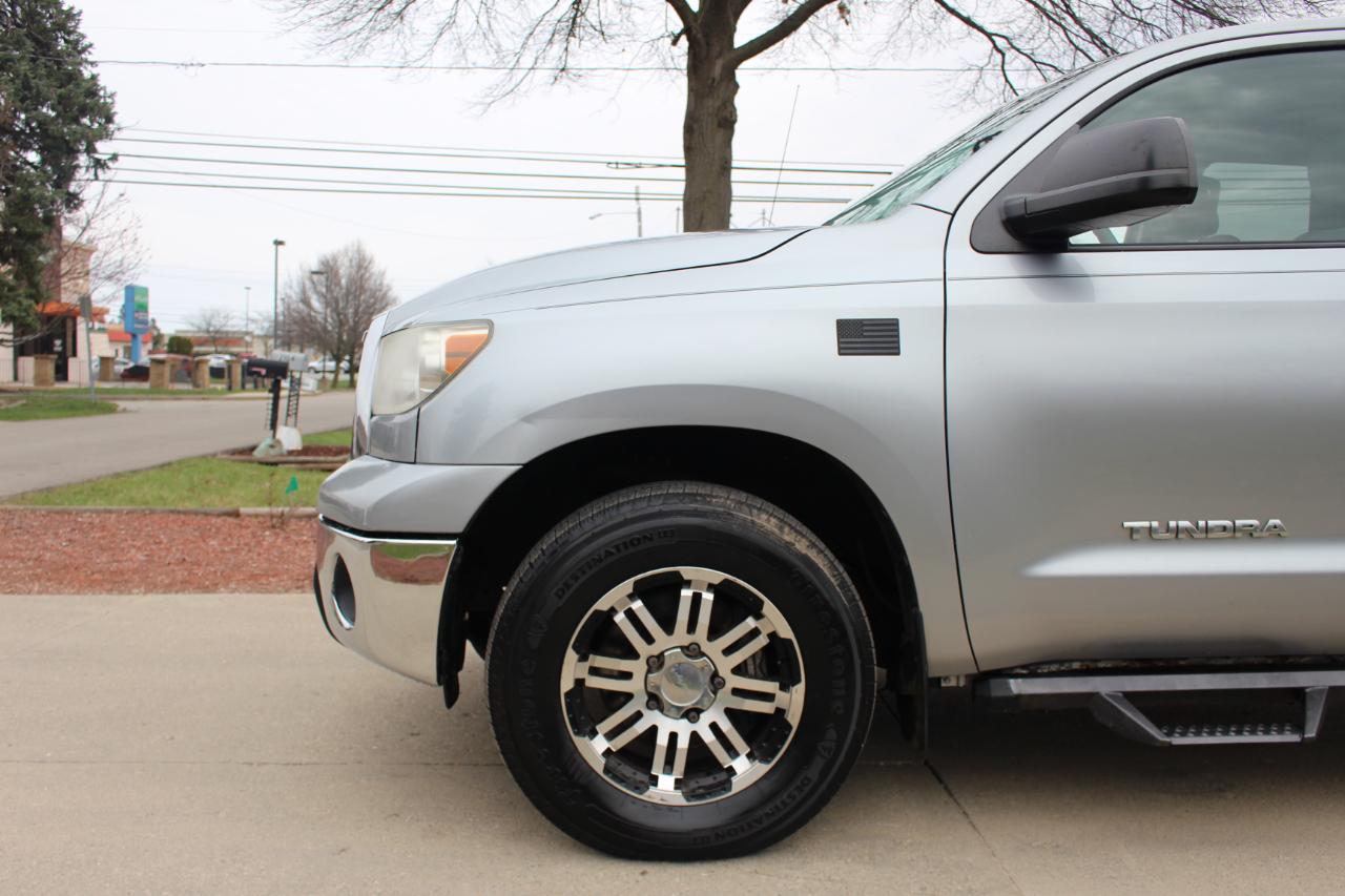 Toyota Tundra Tundra-Grade Double Cab 4.6L 4WD 2010
