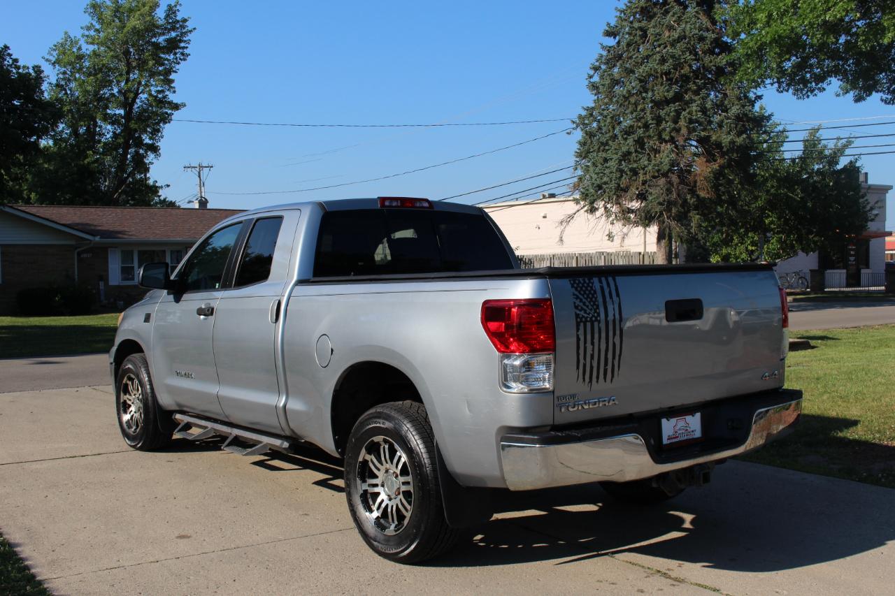 Toyota Tundra Tundra-Grade Double Cab 4.6L 4WD 2010
