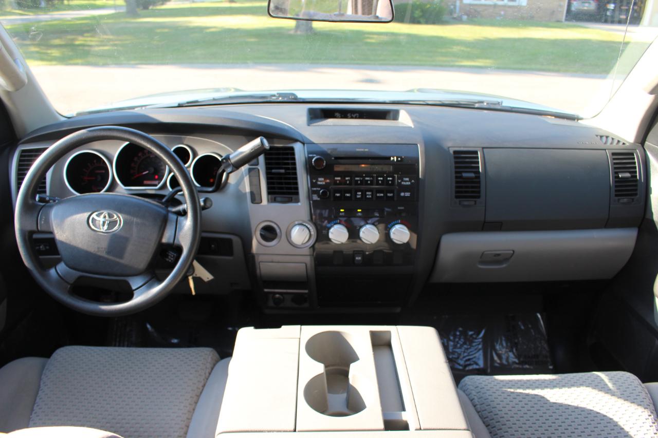 Toyota Tundra Tundra-Grade Double Cab 4.6L 4WD 2010