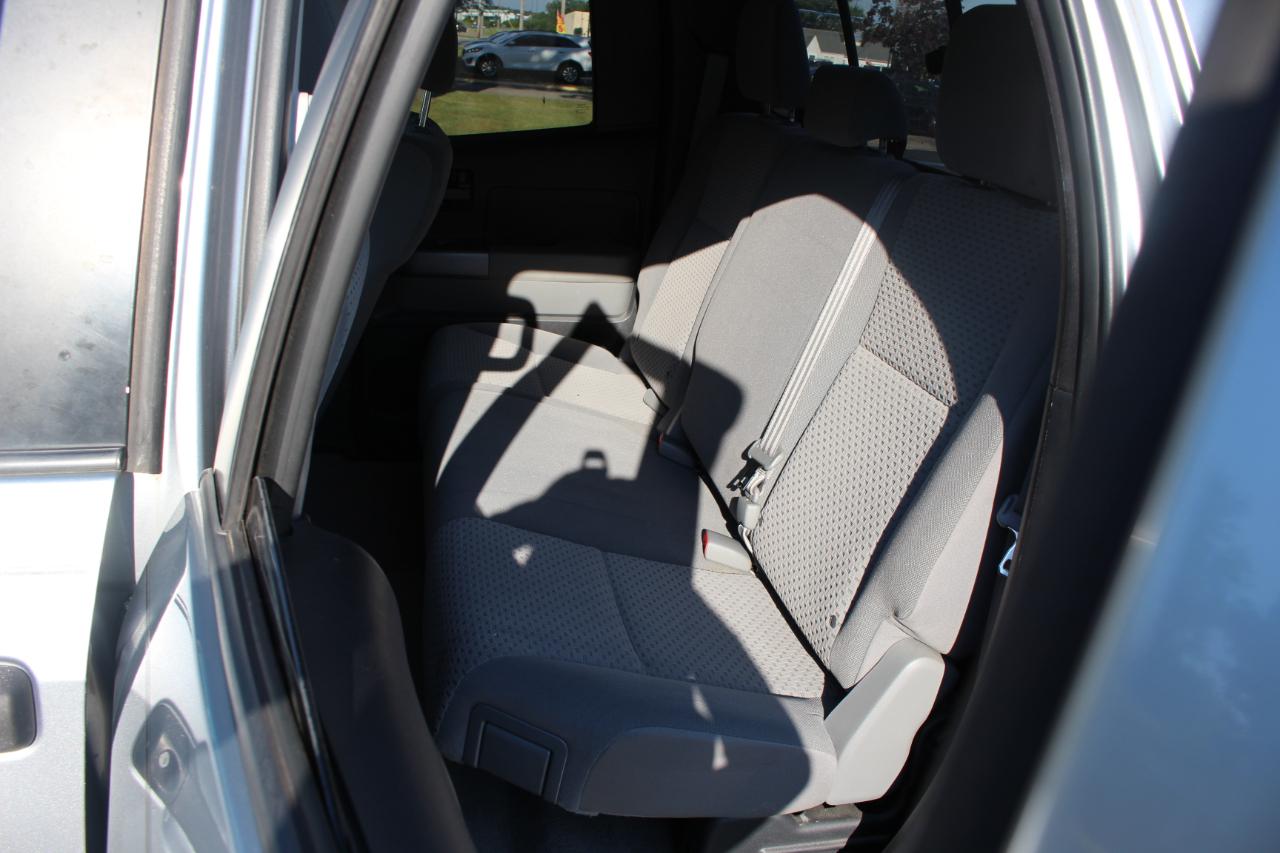Toyota Tundra Tundra-Grade Double Cab 4.6L 4WD 2010