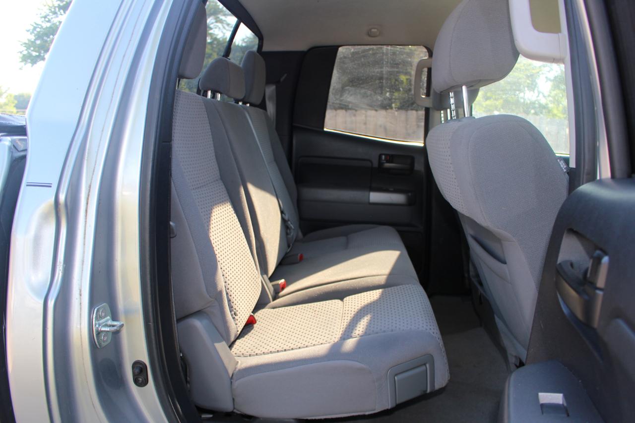 Toyota Tundra Tundra-Grade Double Cab 4.6L 4WD 2010