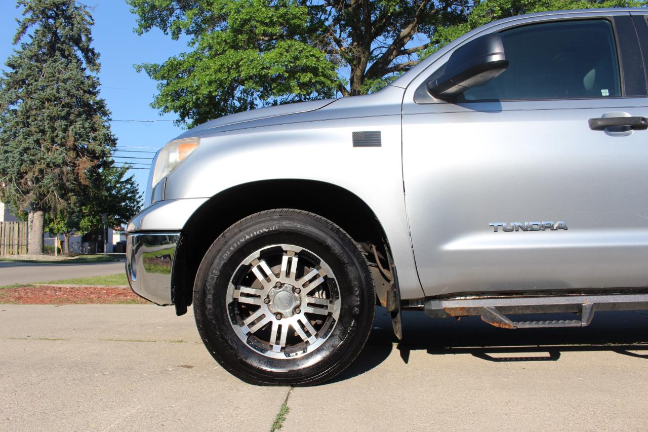 Toyota Tundra Tundra-Grade Double Cab 4.6L 4WD 2010