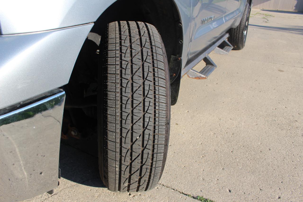 Toyota Tundra Tundra-Grade Double Cab 4.6L 4WD 2010