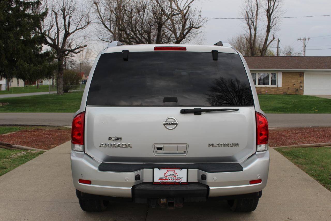 Nissan Armada Platinum 4WD 2012