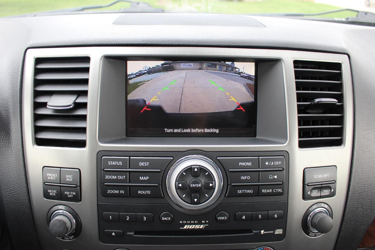 Nissan Armada Platinum 4WD 2012