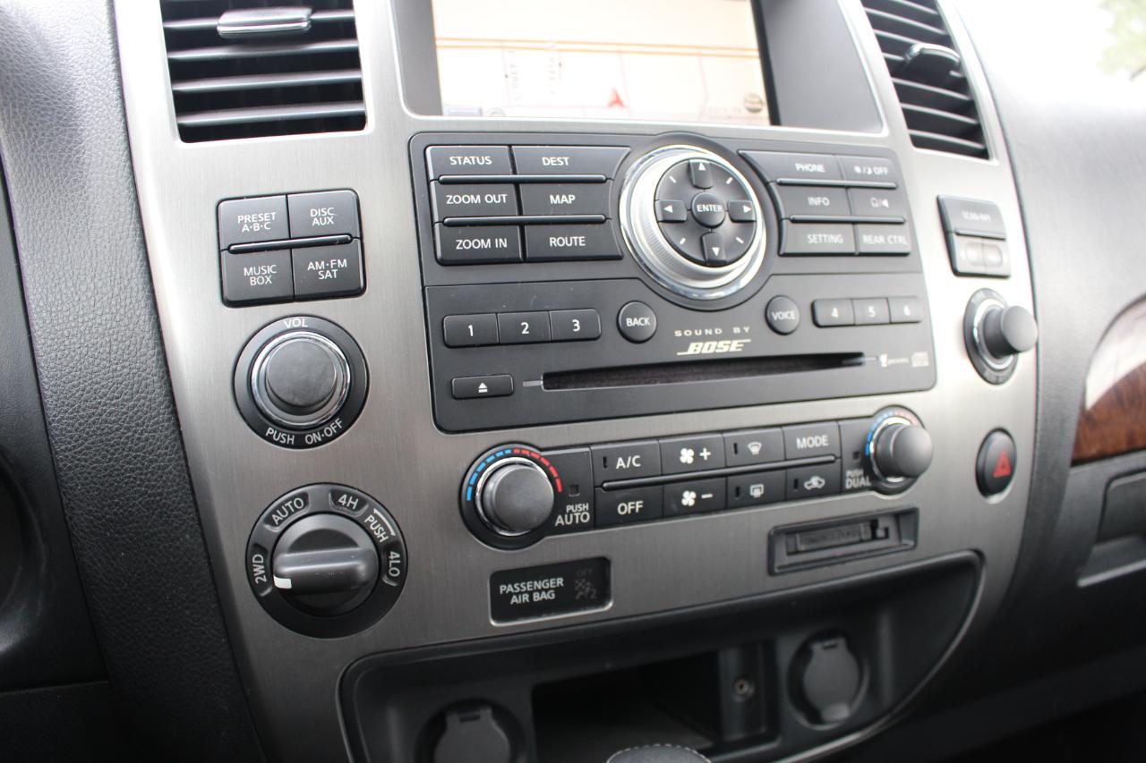 Nissan Armada Platinum 4WD 2012