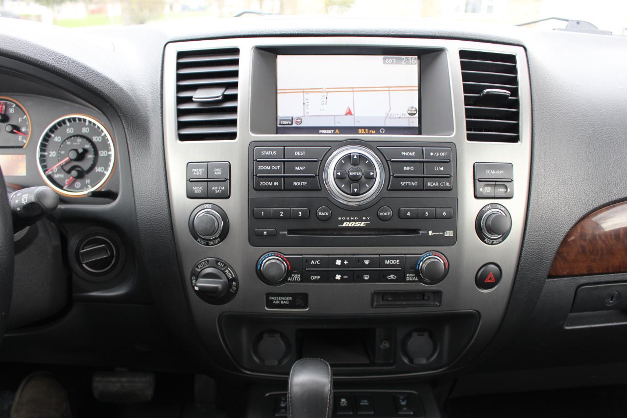 Nissan Armada Platinum 4WD 2012