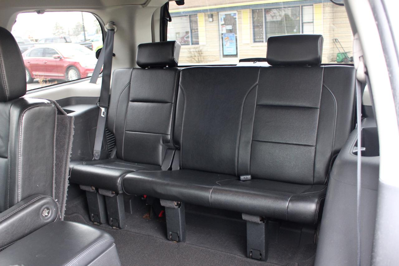 Nissan Armada Platinum 4WD 2012