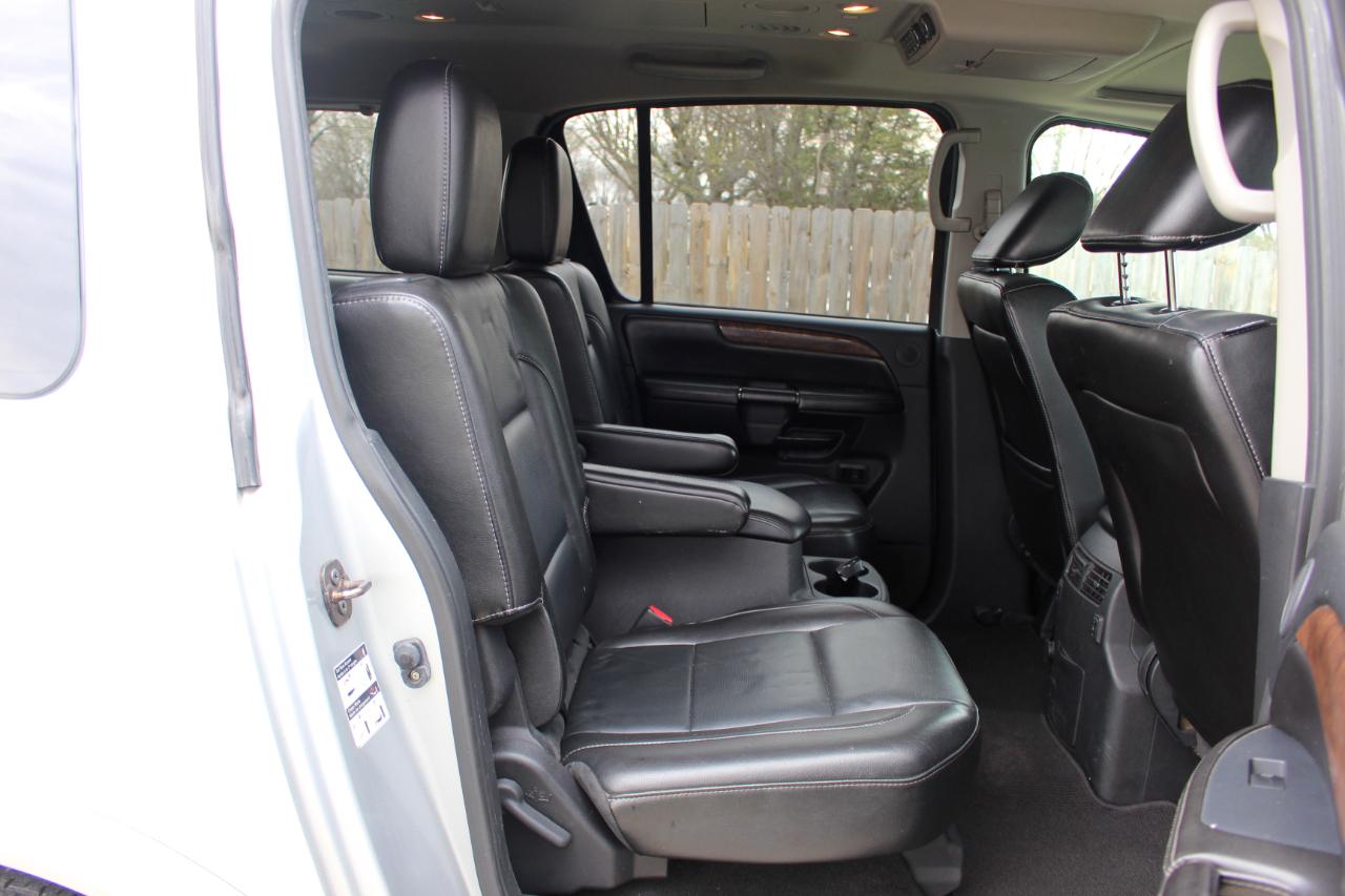 Nissan Armada Platinum 4WD 2012