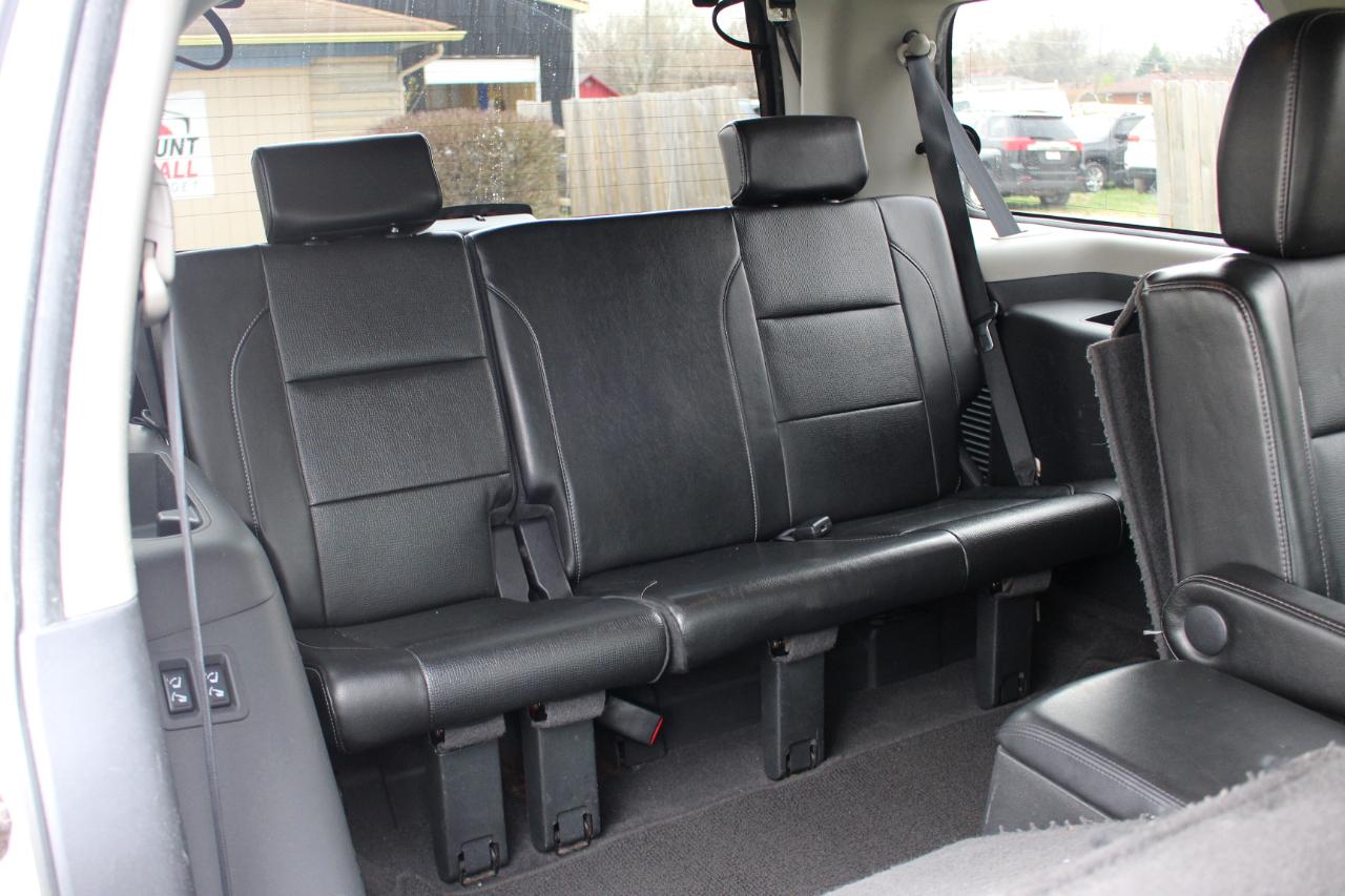 Nissan Armada Platinum 4WD 2012