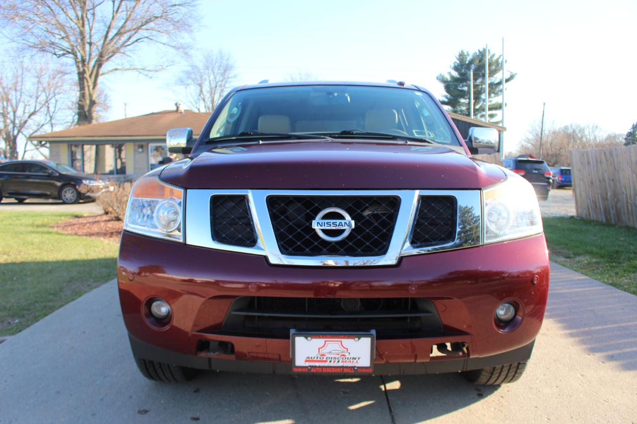 Nissan Armada Platinum 4WD 2011