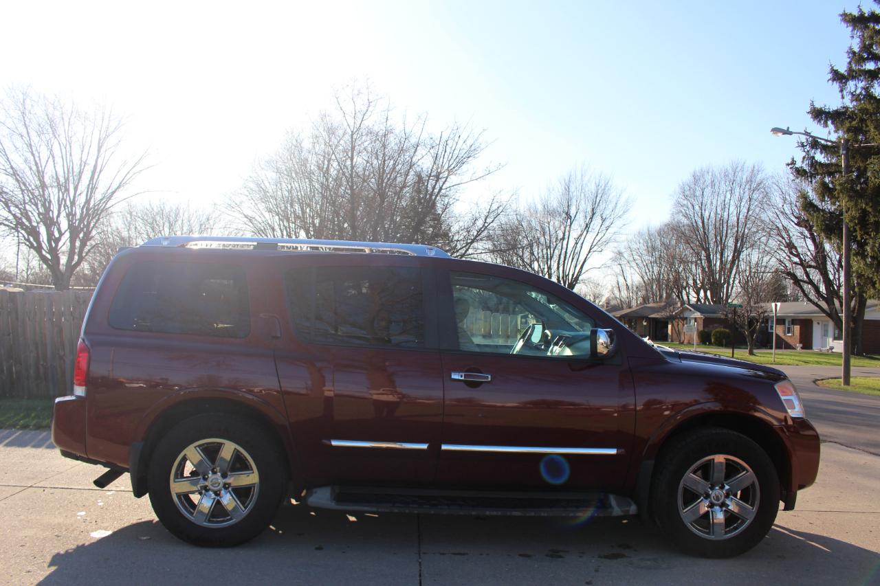 Nissan Armada Platinum 4WD 2011