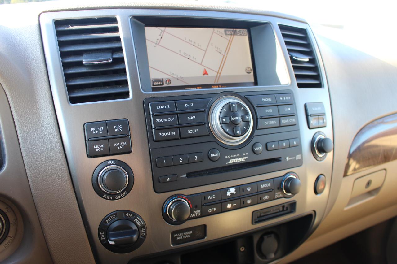 Nissan Armada Platinum 4WD 2011