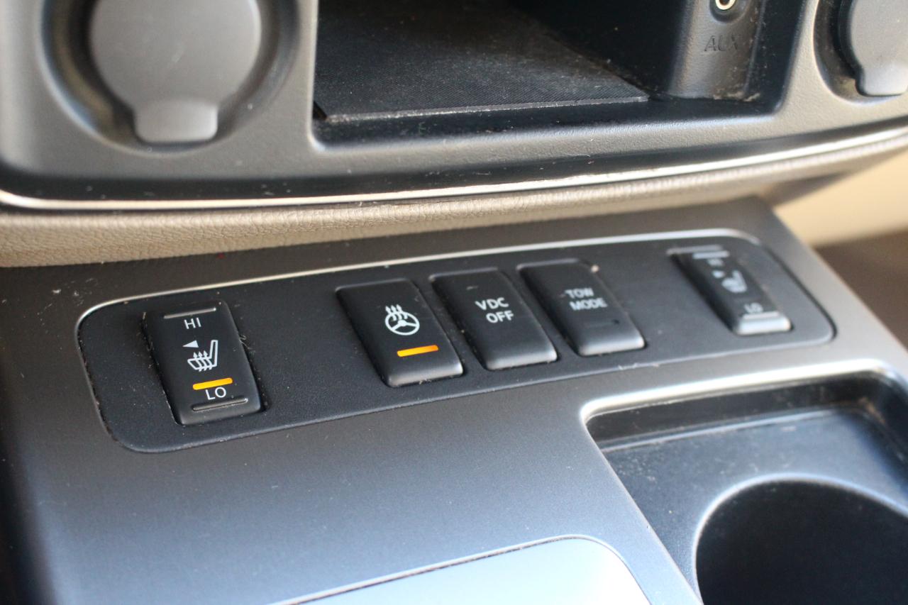 Nissan Armada Platinum 4WD 2011