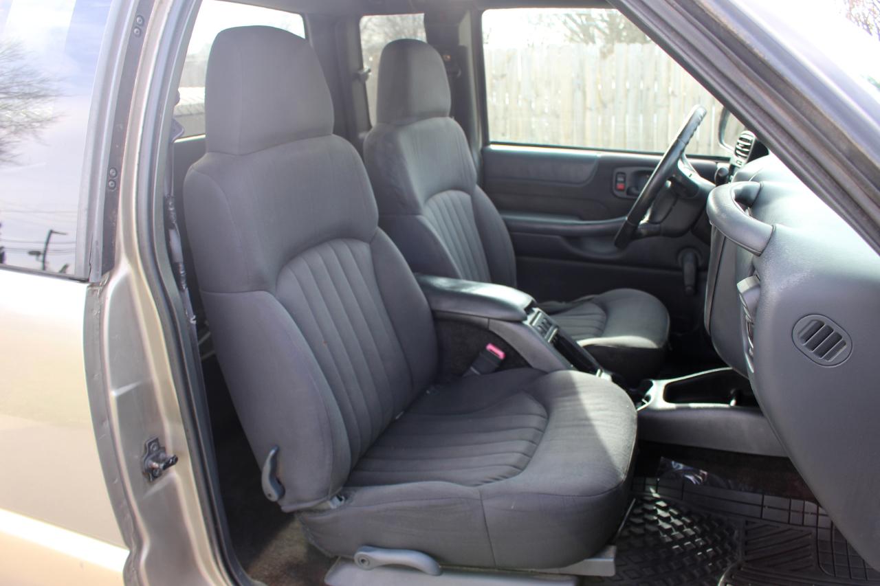 Chevrolet S10 Pickup LS Ext. Cab 4WD 2003