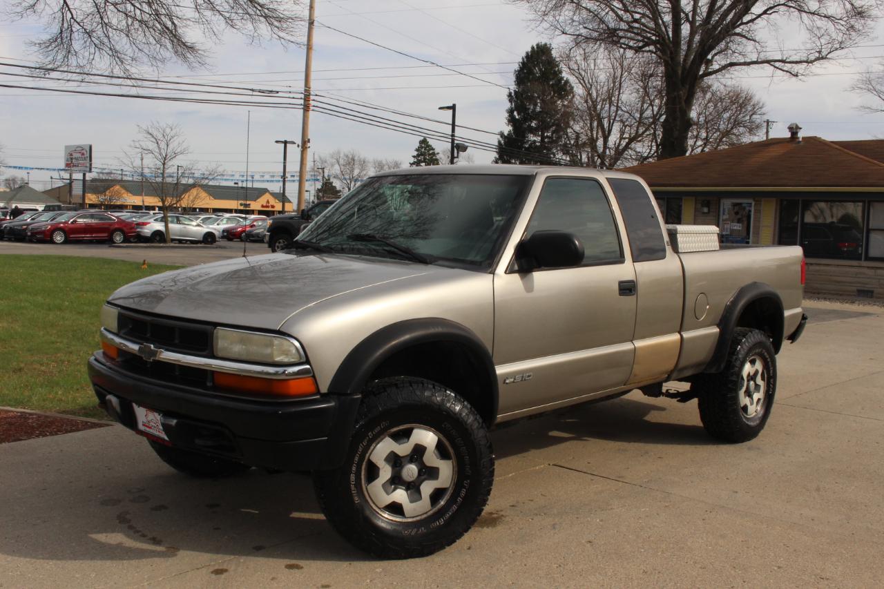 Chevrolet S10 Pickup LS Ext. Cab 4WD 2003